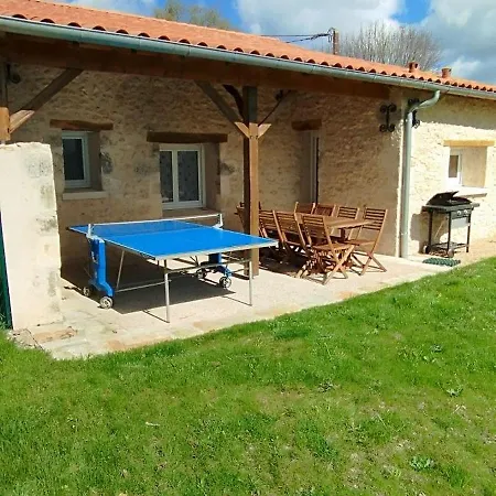 De La Treille Дом отдыха Saint-Maurice-la-Clouere