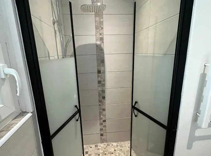 De La Treille Casa de Férias Saint-Maurice-la-Clouere