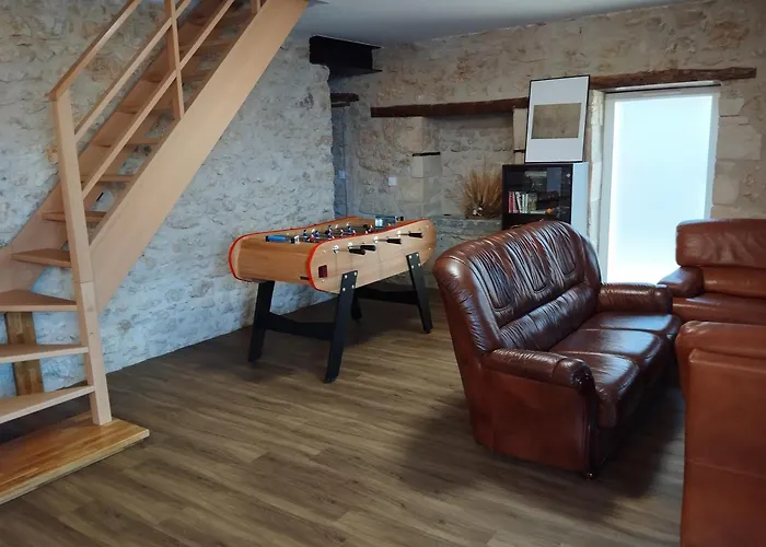 De La Treille Casa de Férias Saint-Maurice-la-Clouere